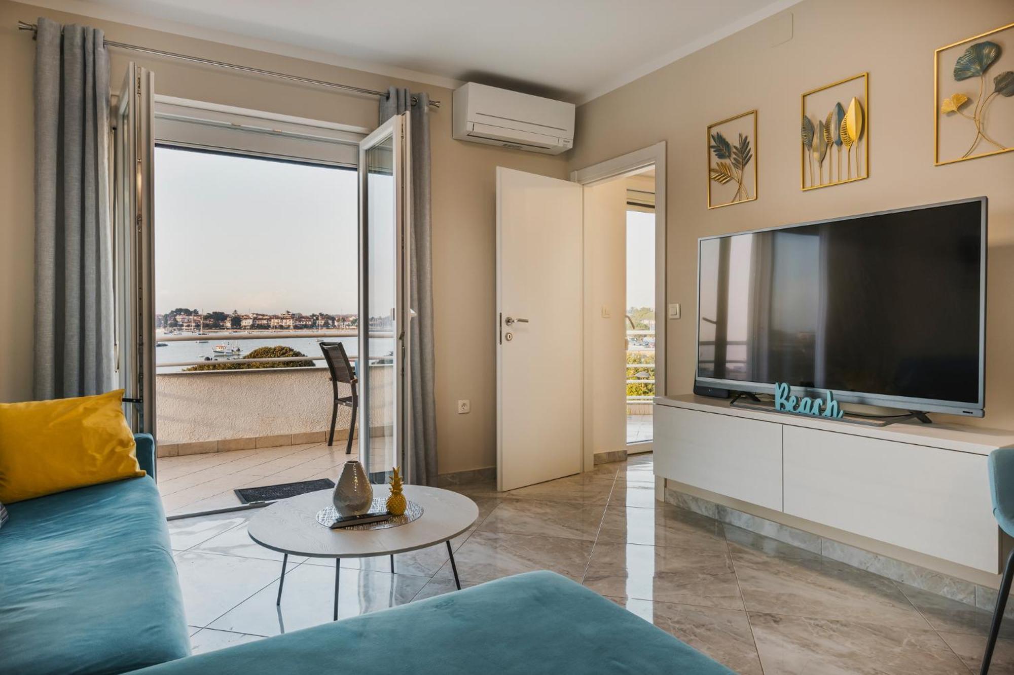 Bluemarine Apartment Umag Exterior photo
